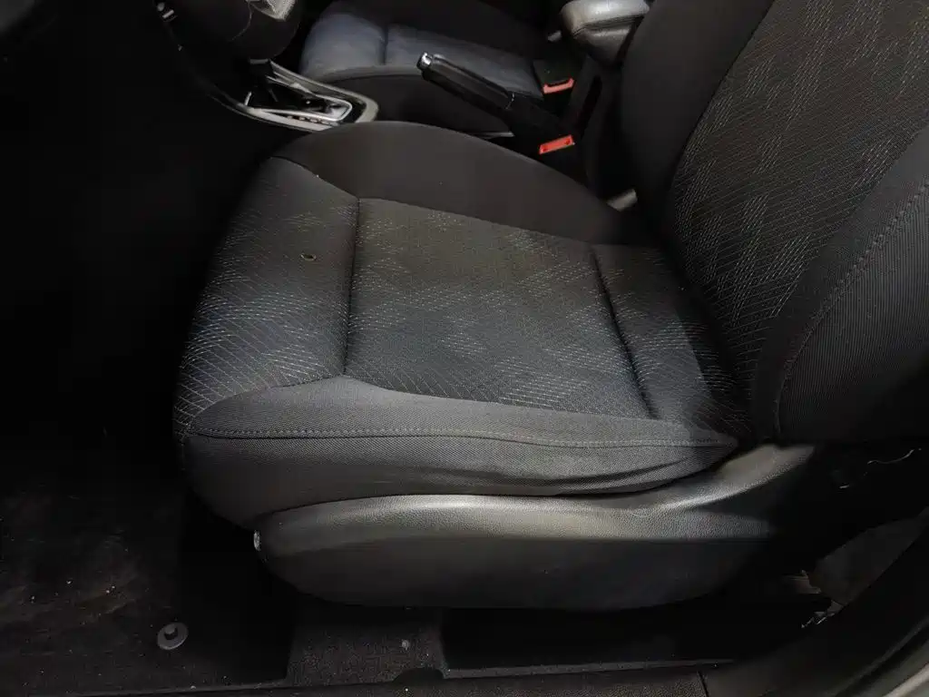 FAW Junpai A70 2017 2016 1.6L Automatic Base