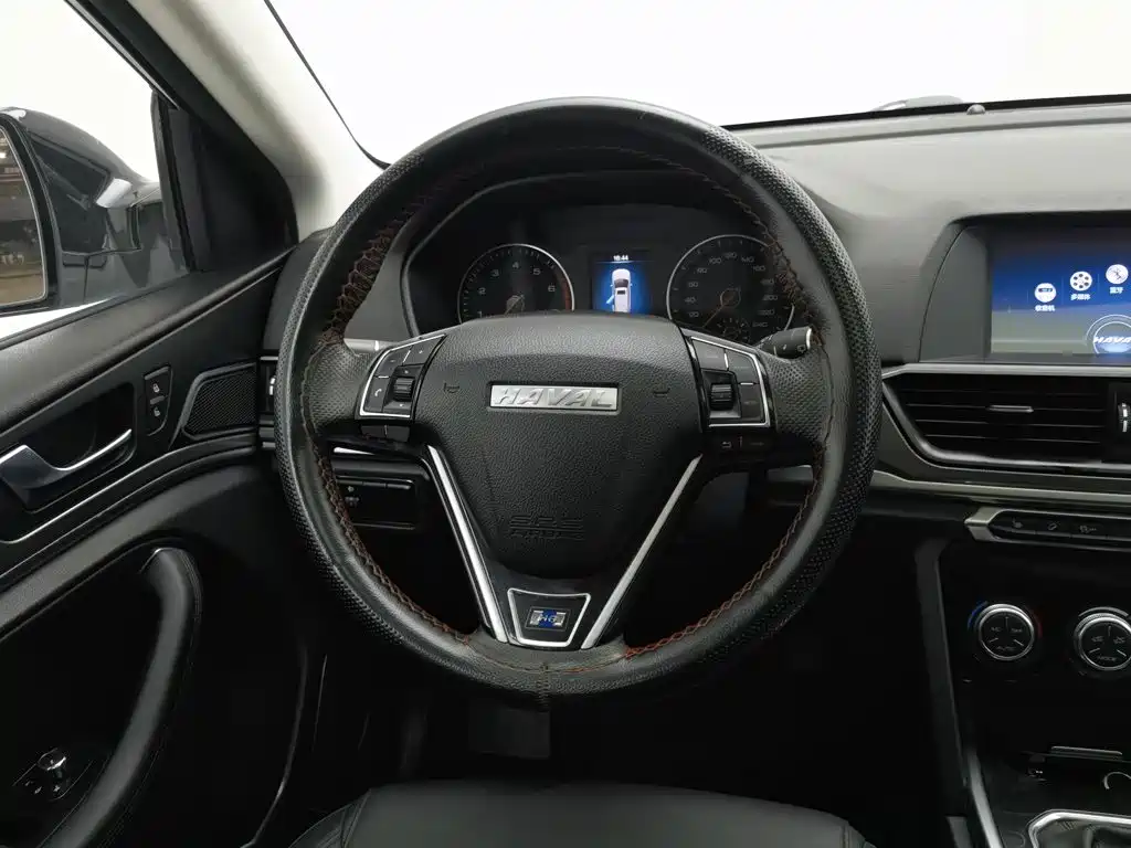 Photo 11 - Haval H6