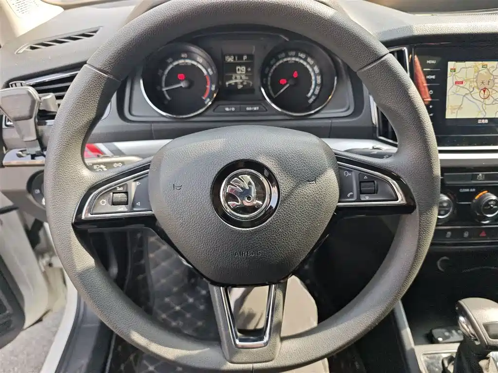 Škoda Kamiq 2020 Facelift GT TSI230 DSG Flagship China VI фото 7