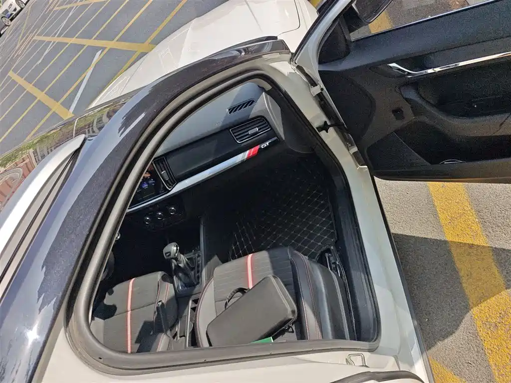 Škoda Kamiq 2020 Facelift GT TSI230 DSG Flagship China VI фото 22