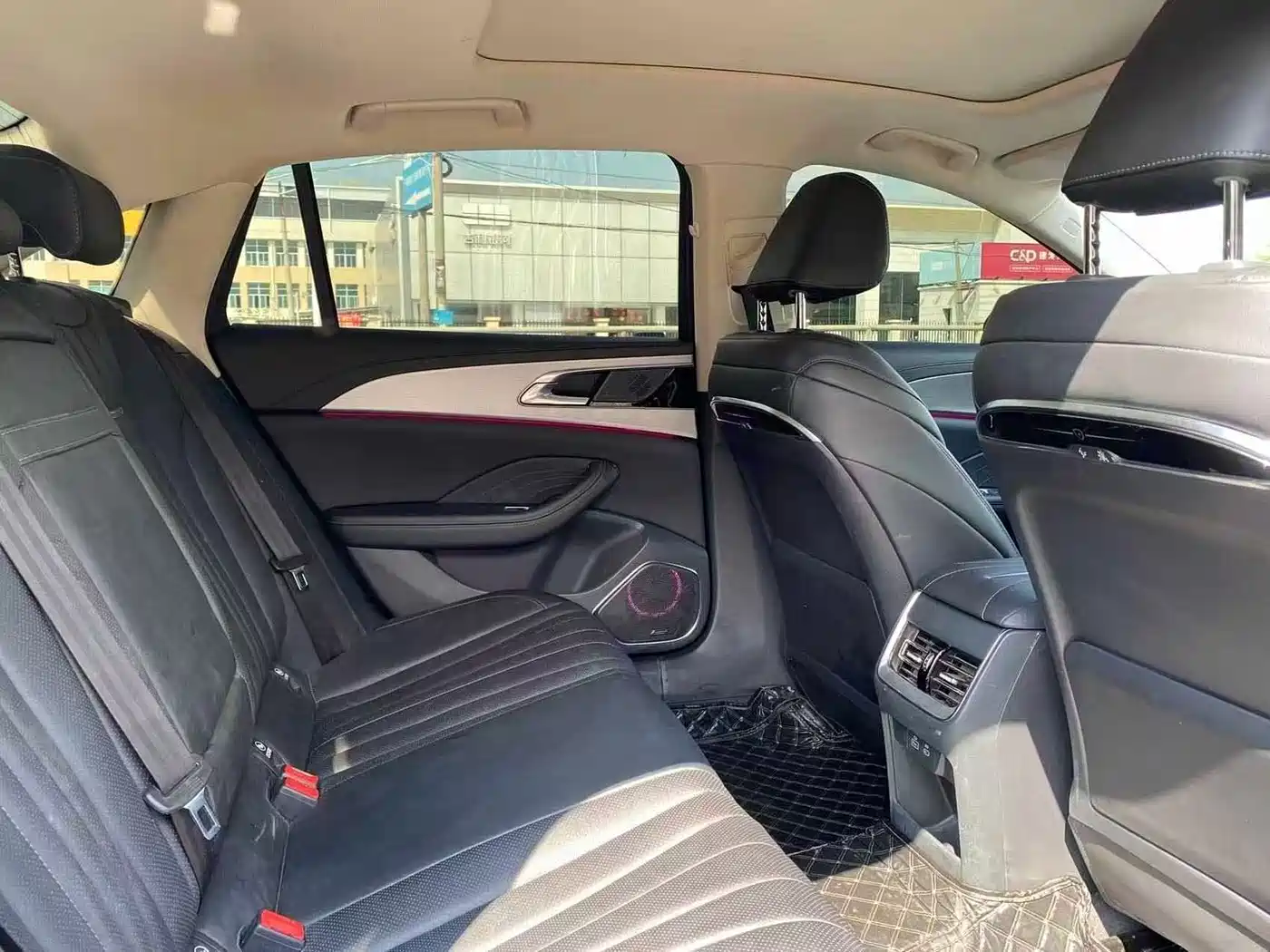 Hongqi H5 2022 Classic 1.5T DCT Flag Rhythm Edition фото 6