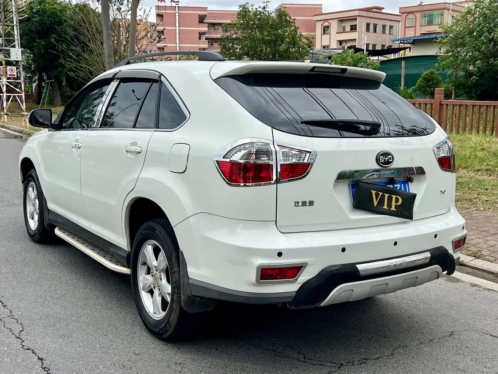Фото 9 - BYD S6