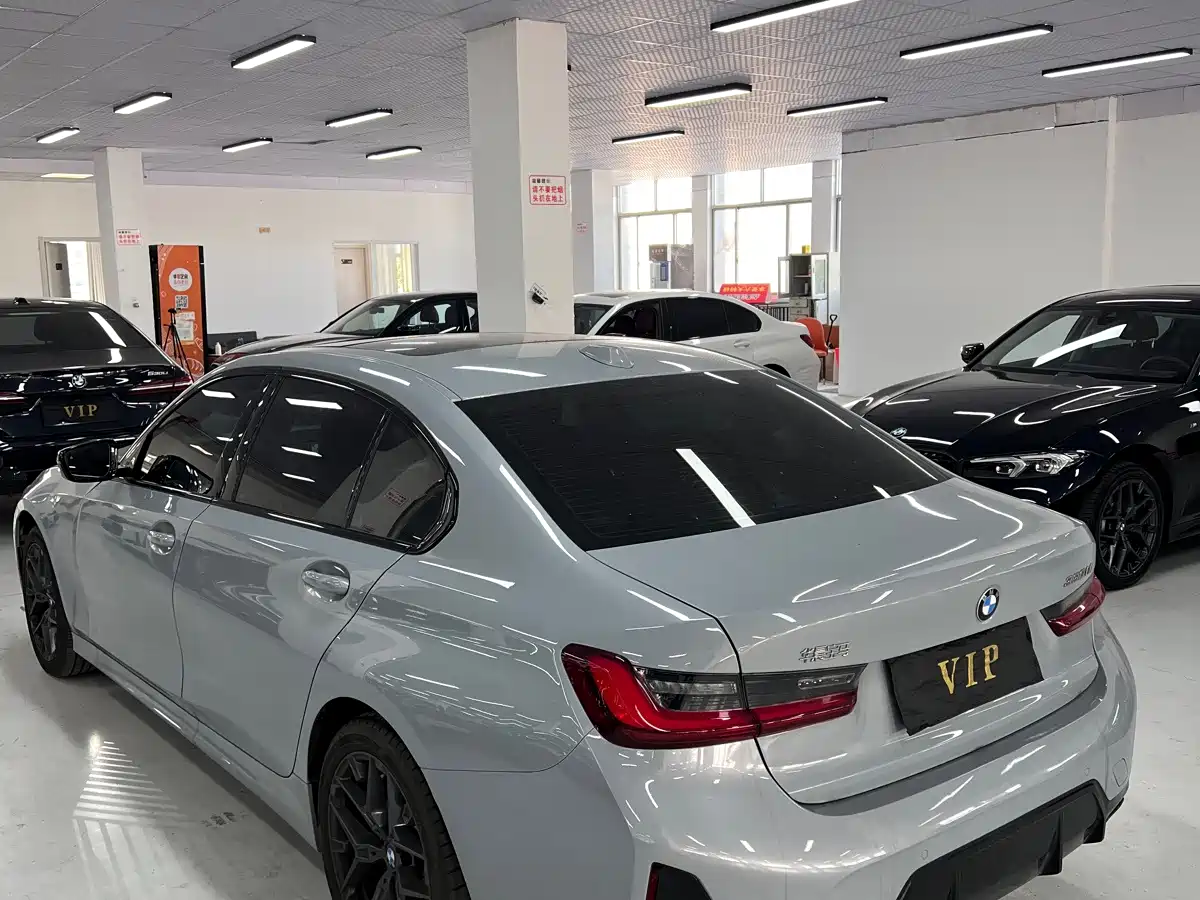BMW 3 Series 2026 2026 330Li M Sport Shadowline Package