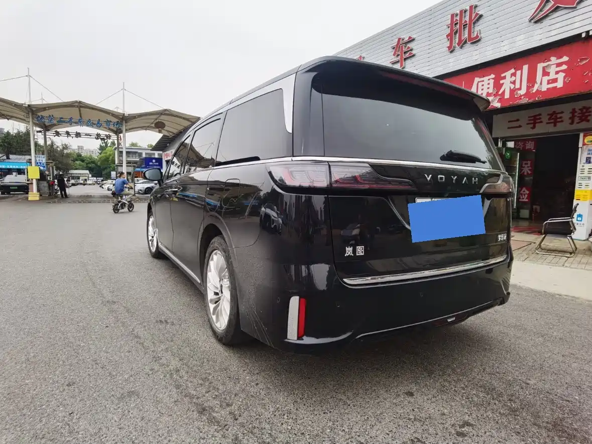 Voyah Auto Voyah Dreamer 2022 Low-carbon Dream+Smart Package фото 13