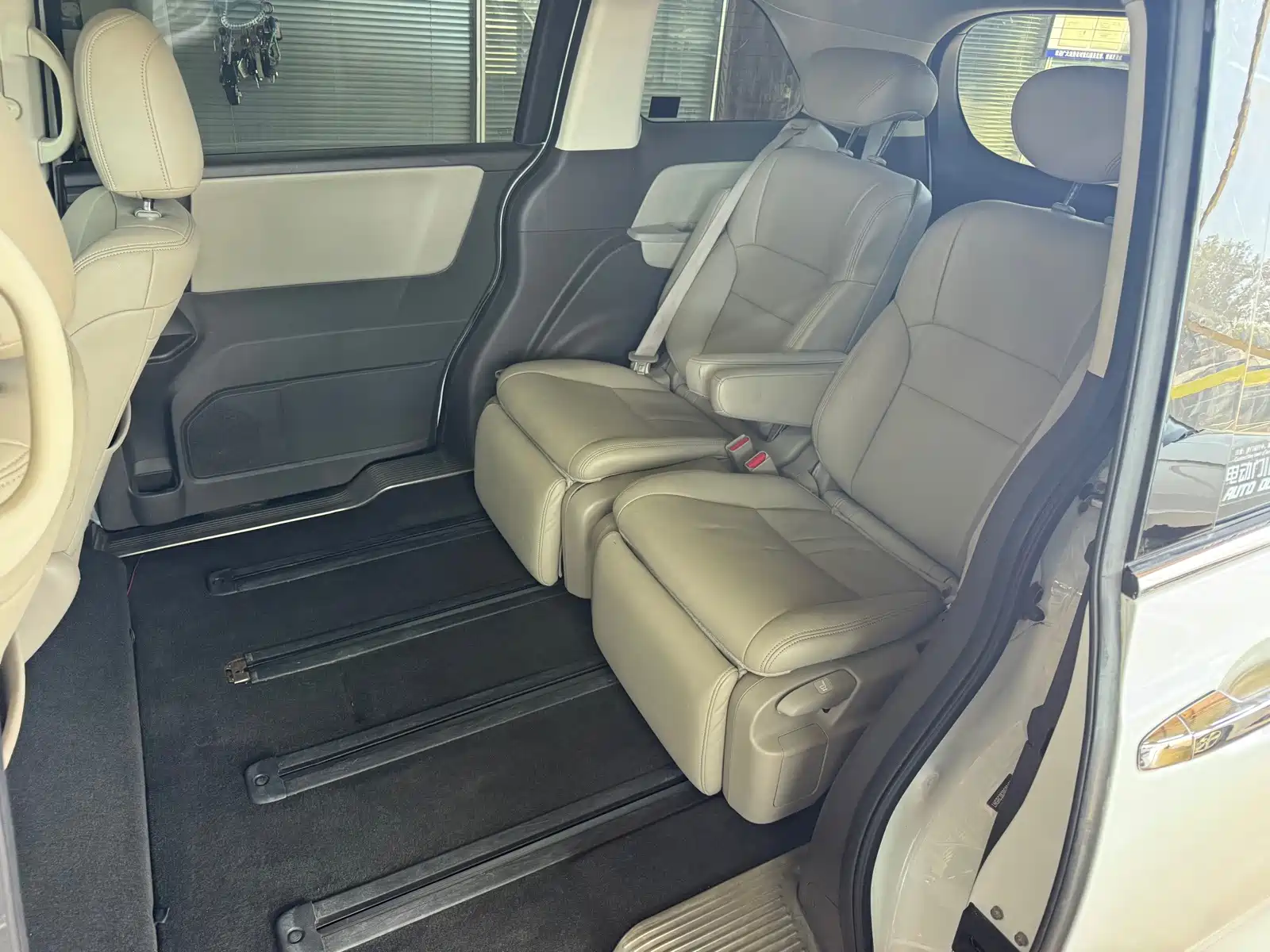 Фото 5 - Honda Odyssey