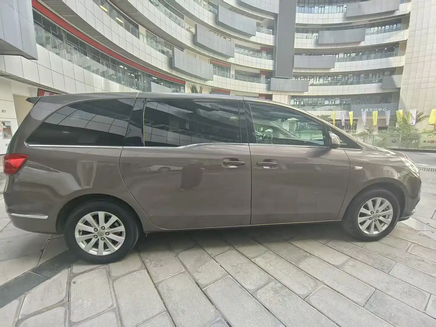 Buick GL8 2017 25S Comfort China V фото 8