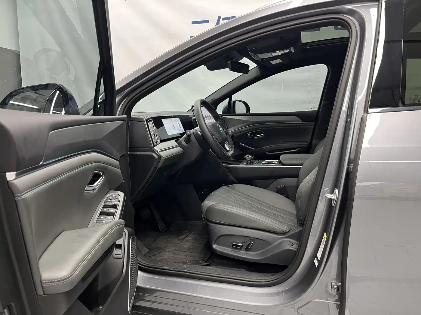 BYD Song L DM-i 2025 Smart Drive 160km Premium фото 6