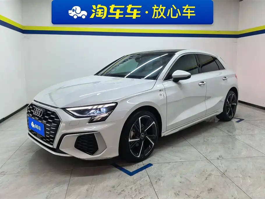Audi A3 2024 Model Sportback 35 TFSI Fashion Sport