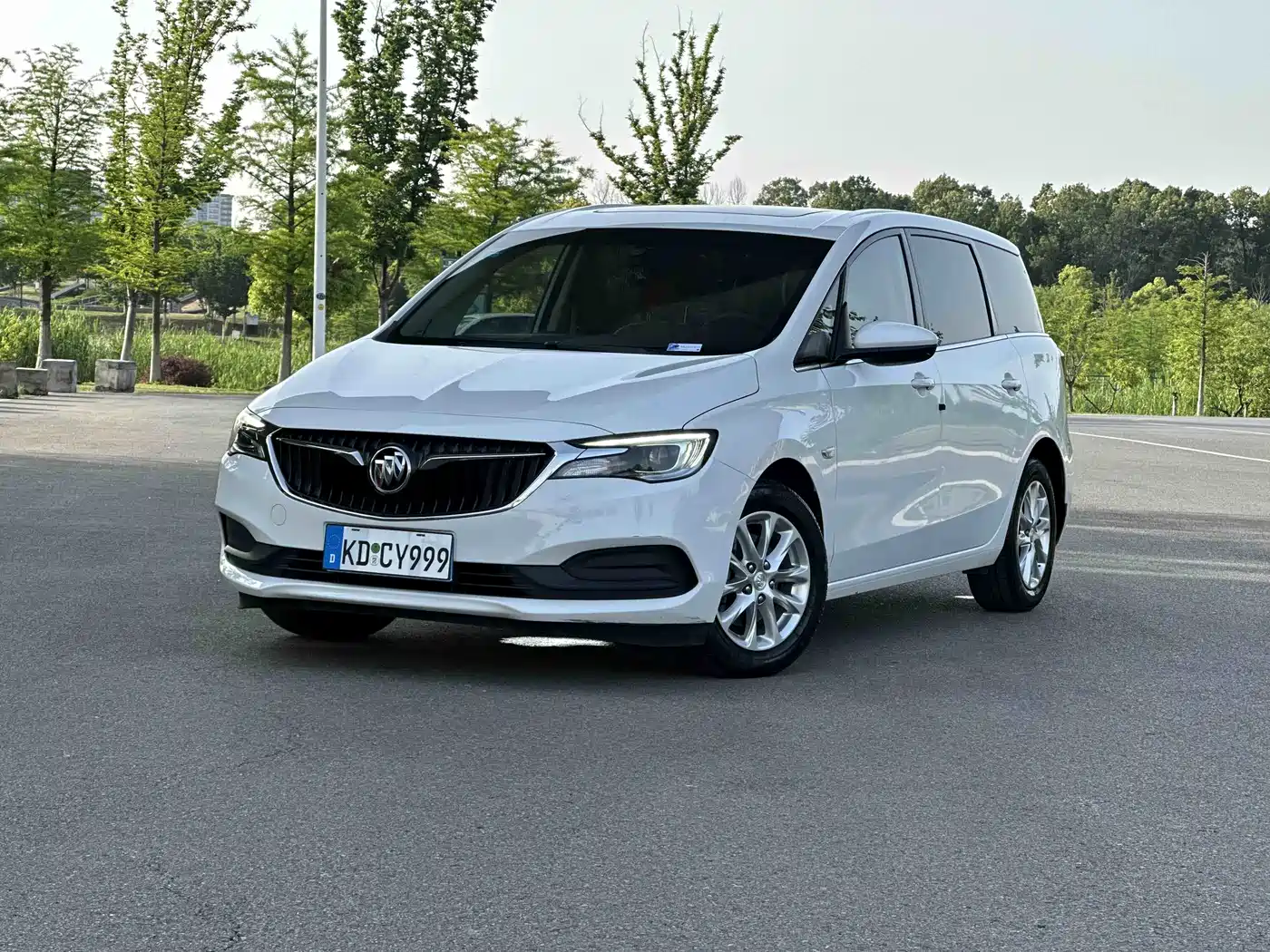 Buick GL6 2019 18T 6-seat Elite China VI