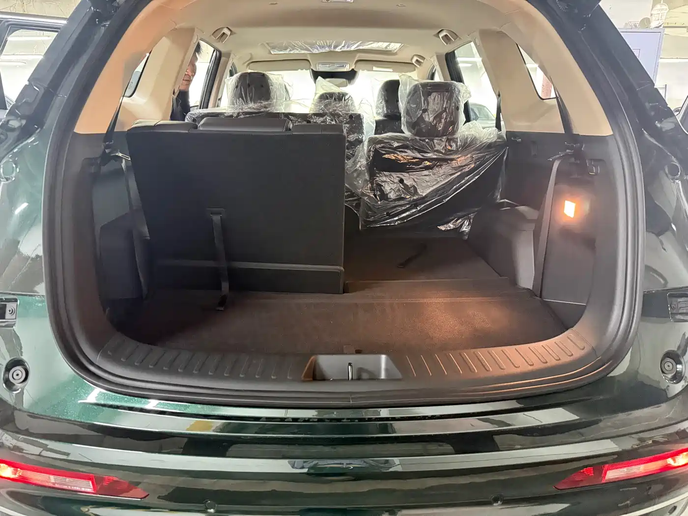 Landian E5 PLUS 2026 165km Long Range First Edition Max 7-Seater фото 13