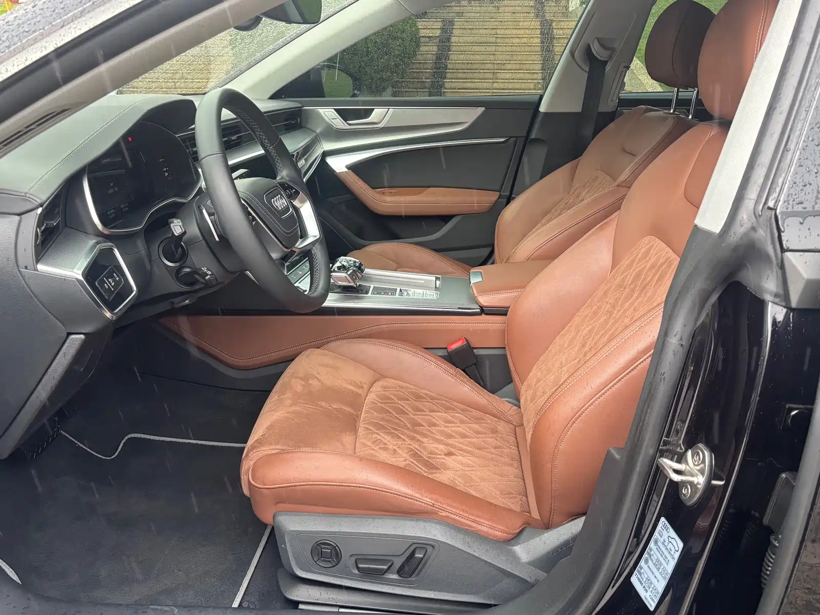 Photo 11 - Audi A7L