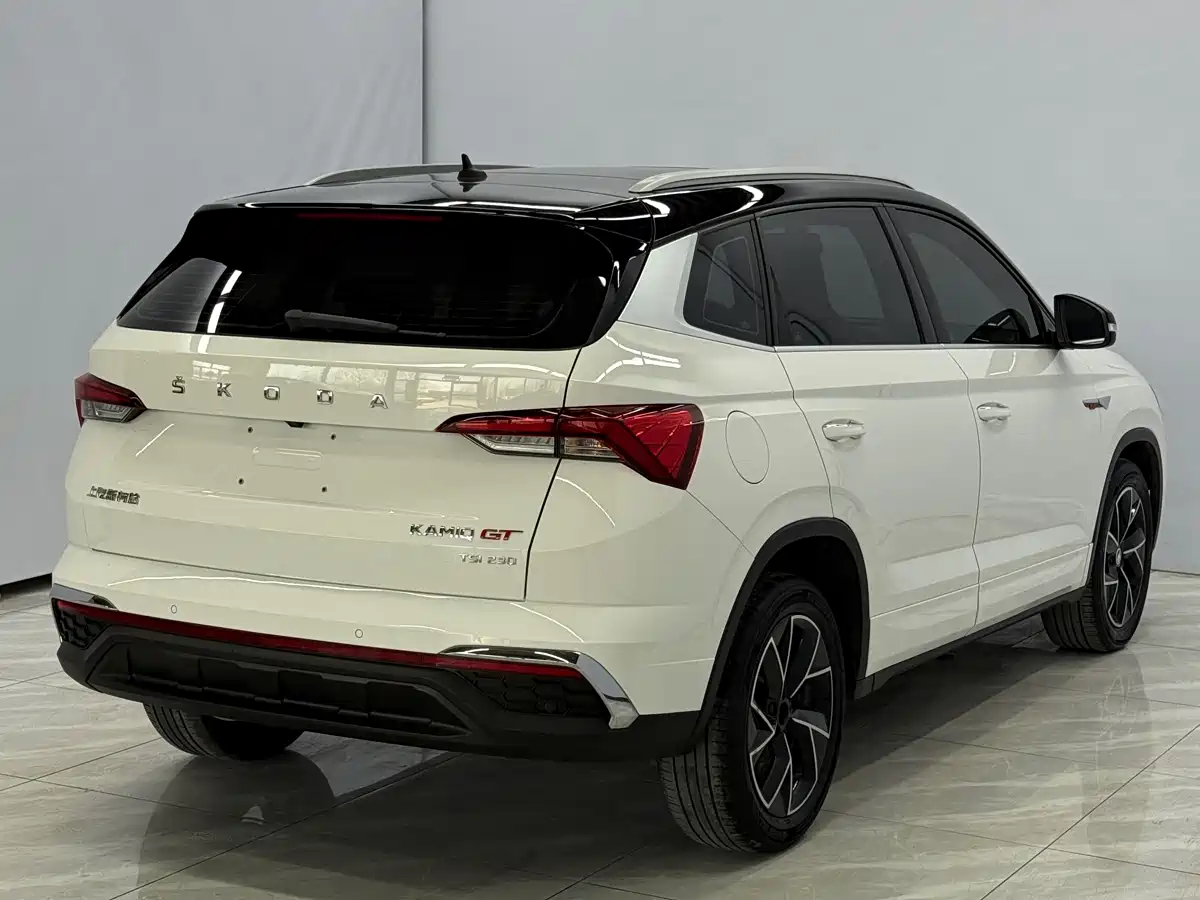 Škoda Kamiq 2021 GT TSI230 DSG Flagship Edition фото 4