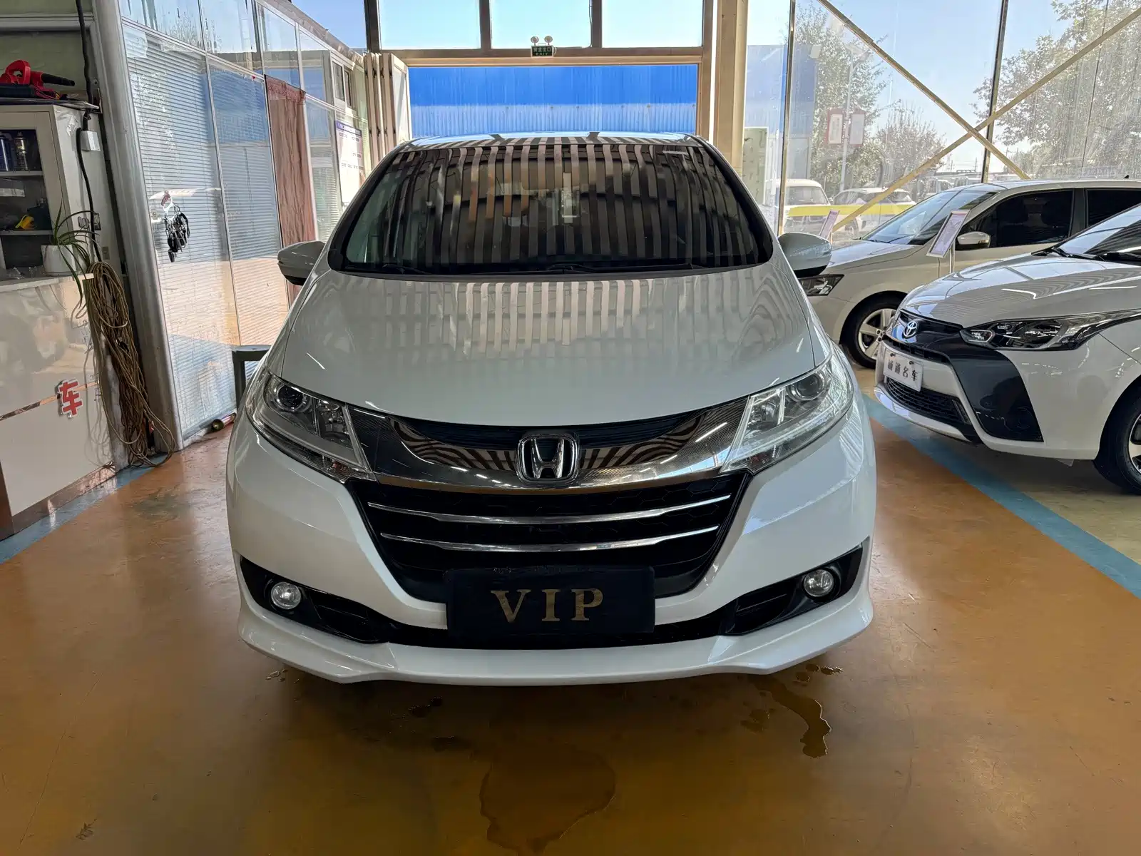 Фото 3 - Honda Odyssey