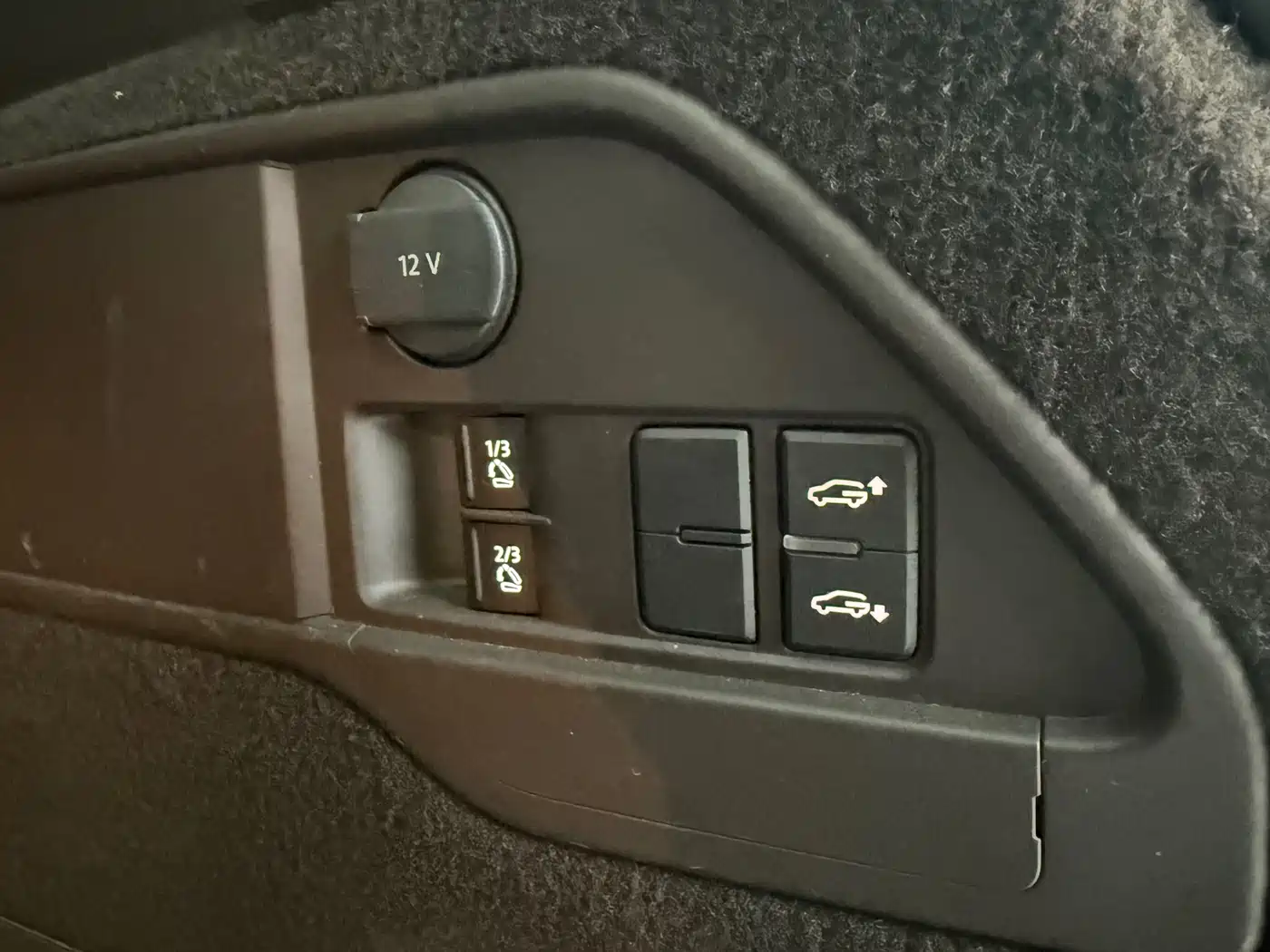 Volkswagen Touareg 2017 3.0TSI Mountain Master Edition фото 17