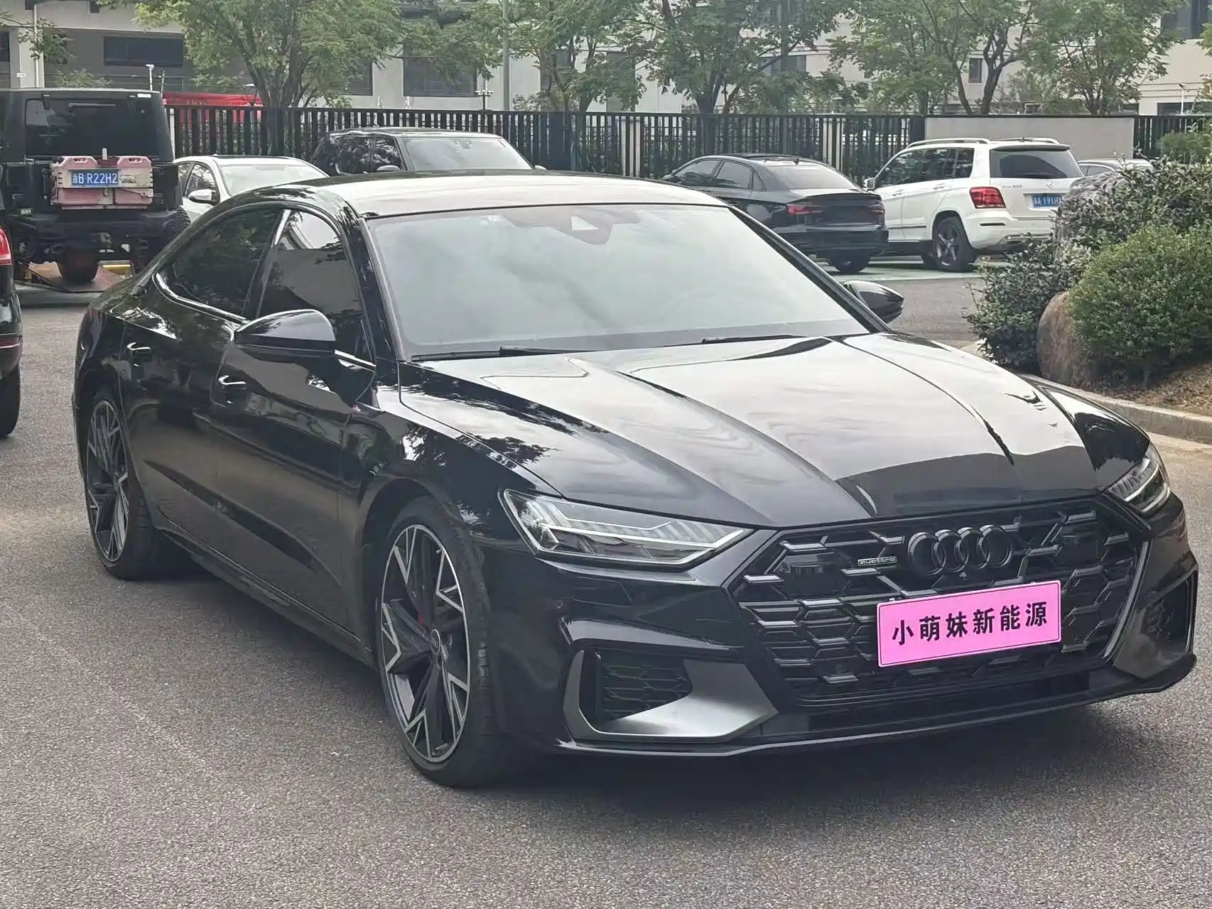 Фото 3 - Audi A7L