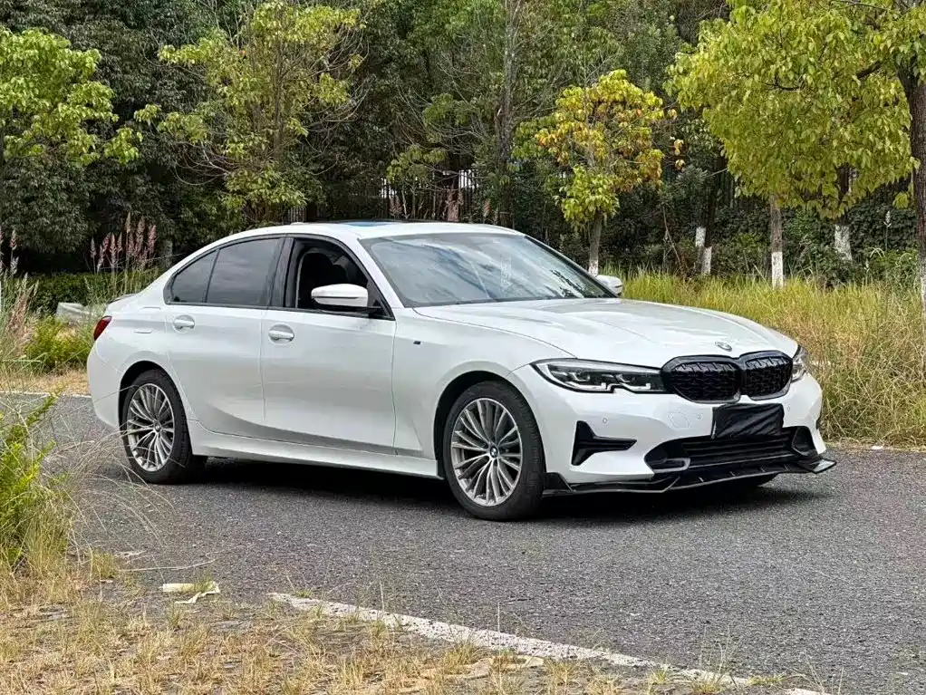 BMW BMW 3 Series 2022 320i Sport Package