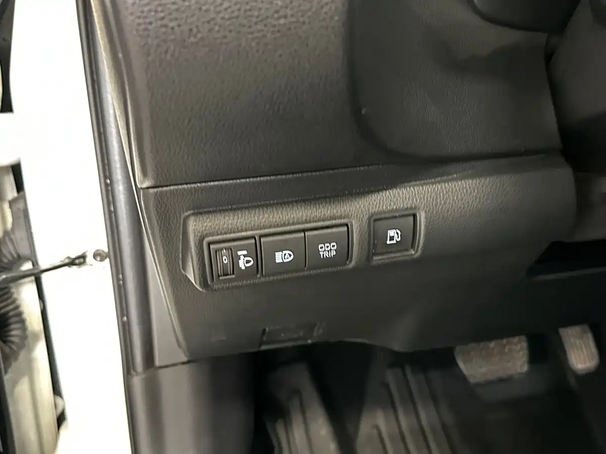 Toyota Levin 2024 Smart Hybrid 1.8L Sport Edition фото 15