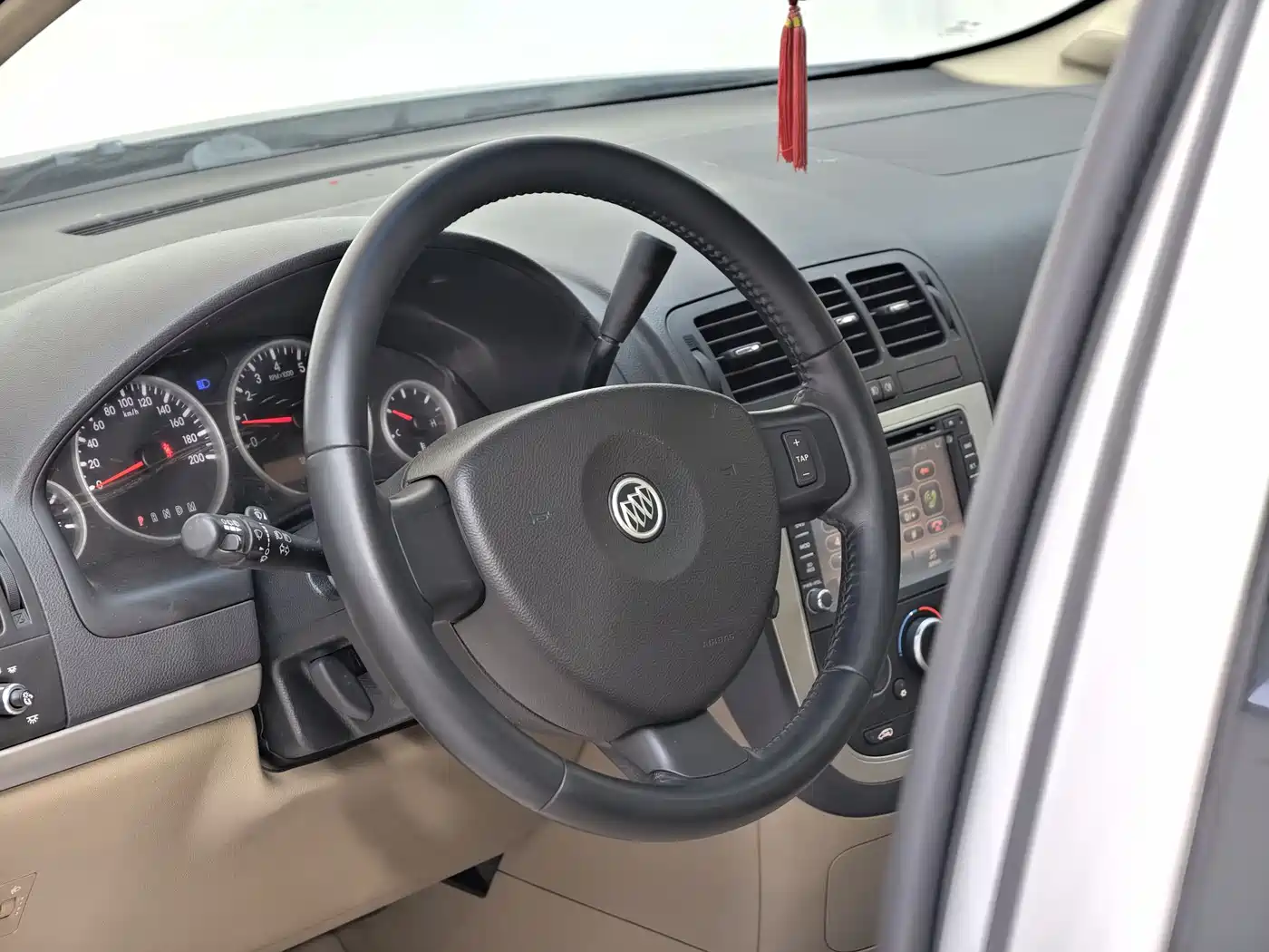 Buick GL8 2014 2.4L Executive Edition фото 18