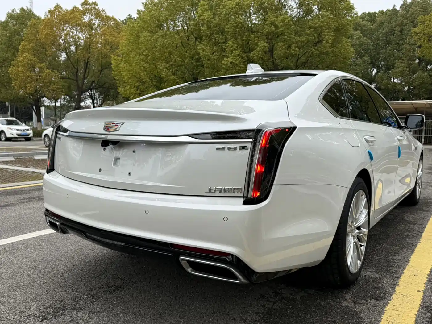 Cadillac CT6 2023 28T Luxury Edition фото 16