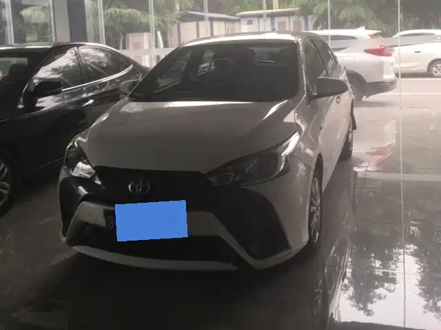 Toyota YARiS L Zhi Xuan 2016 Facelift 1.5E CVT Charming Edition