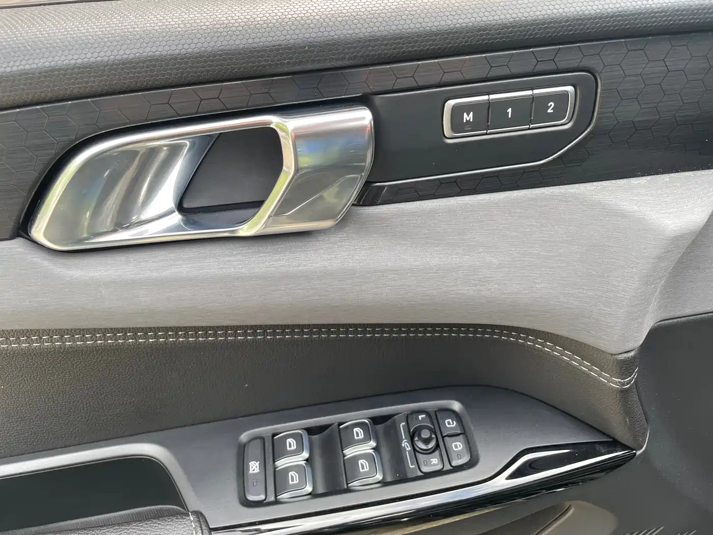 Lynk & Co 03 2021 2.0TD Auto Jin Pro фото 10