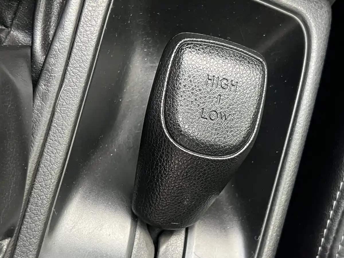 Subaru Forester 2010 2.0XS Manual Luxury Edition фото 20