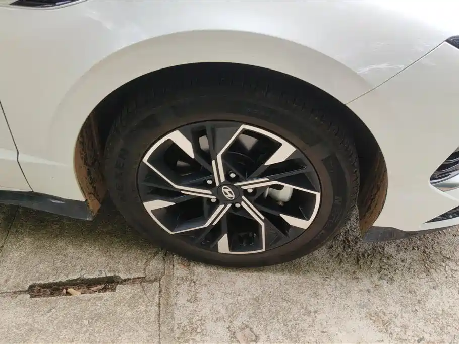 Hyundai Sonata 2024 1.5T Pro фото 6