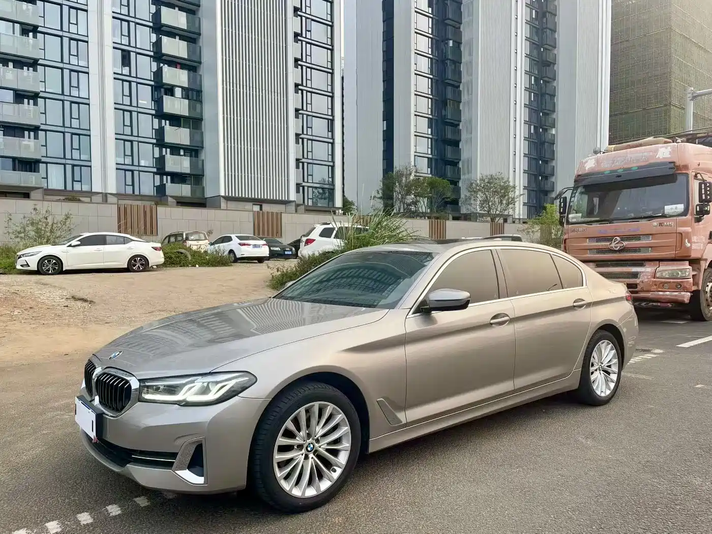 BMW 5 Series 2022 Model Second Facelift 525Li Luxury Package