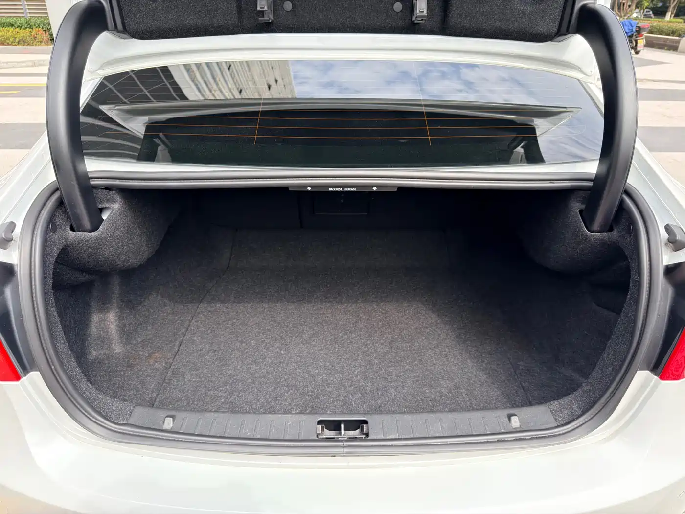 Photo 13 - Volvo S60