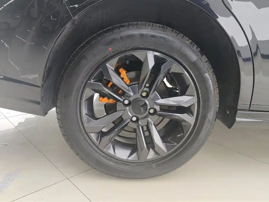 DONGFENG YI HYUN