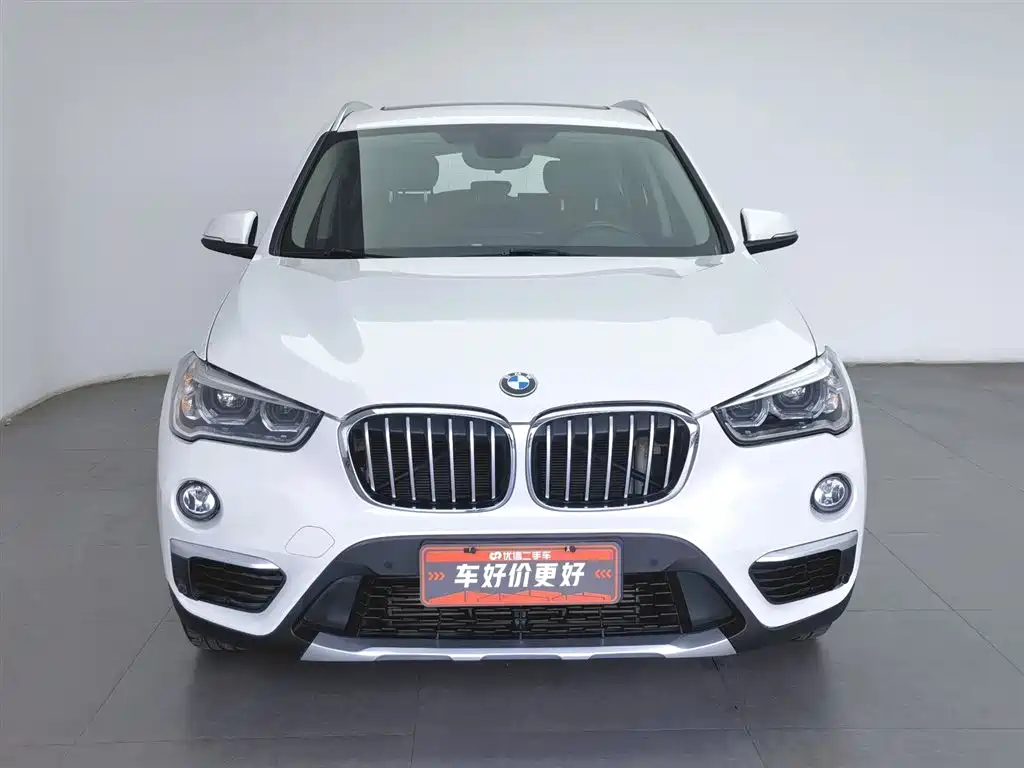 BMW X1 2019 sDrive18Li Premium Model фото 3