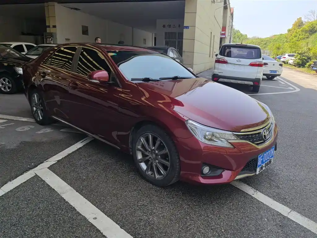 Toyota Reiz 2013 2.5V Premium Edition фото 4