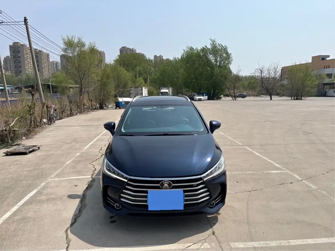 BYD Song MAX 2017 1.5T Auto Smart Connect Premium 7-seater фото 3