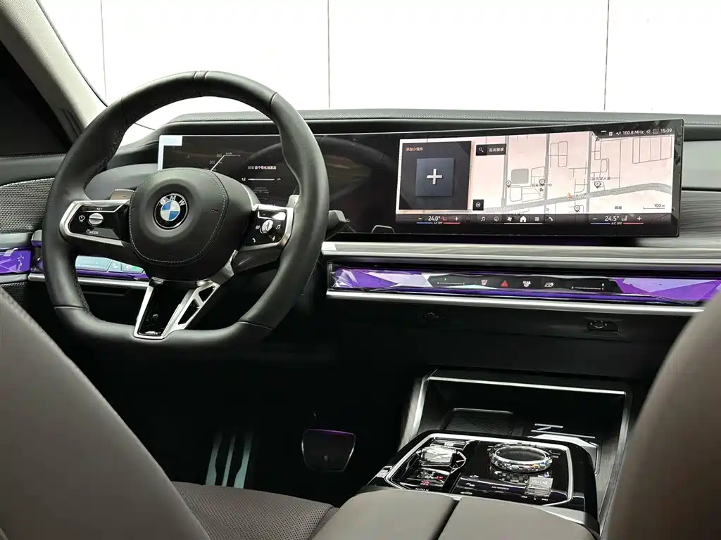 BMW 7 Series 2023 Model 735Li M Sport Package фото 29