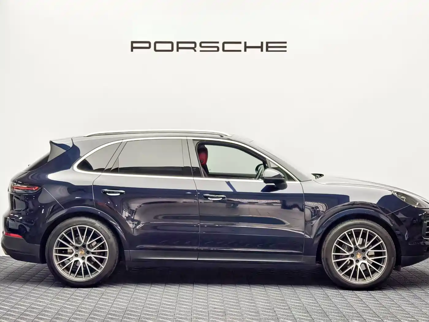 Porsche Cayenne фото 7