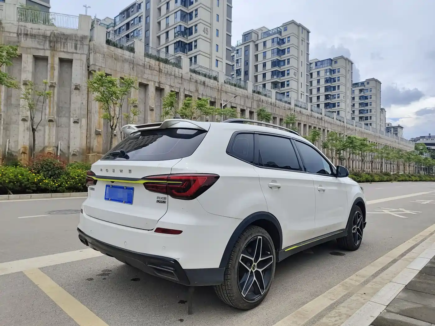 ROEWE RX5