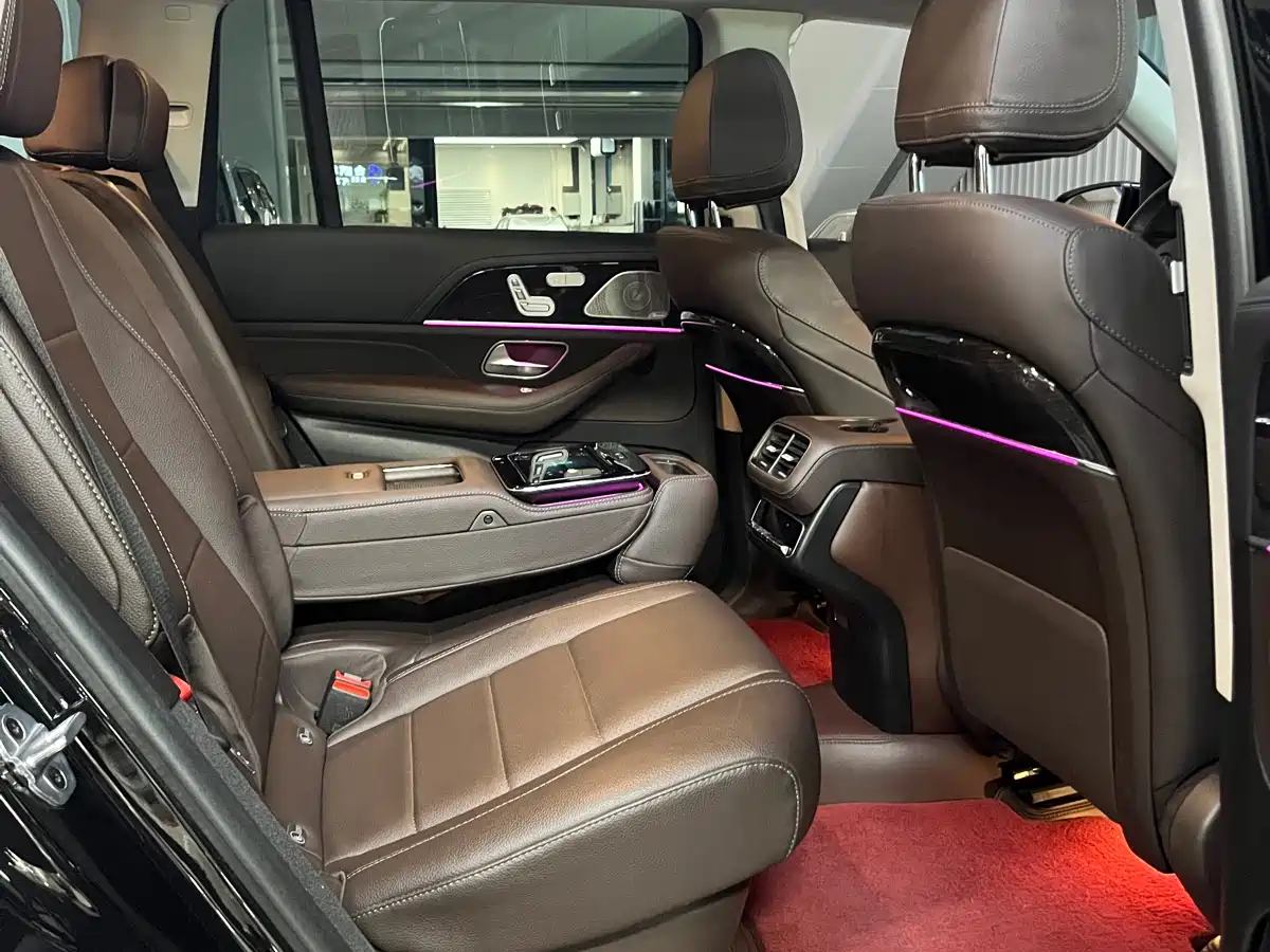 Mercedes-Benz GLS 2023 GLS 450 4MATIC Fashion Edition фото 18