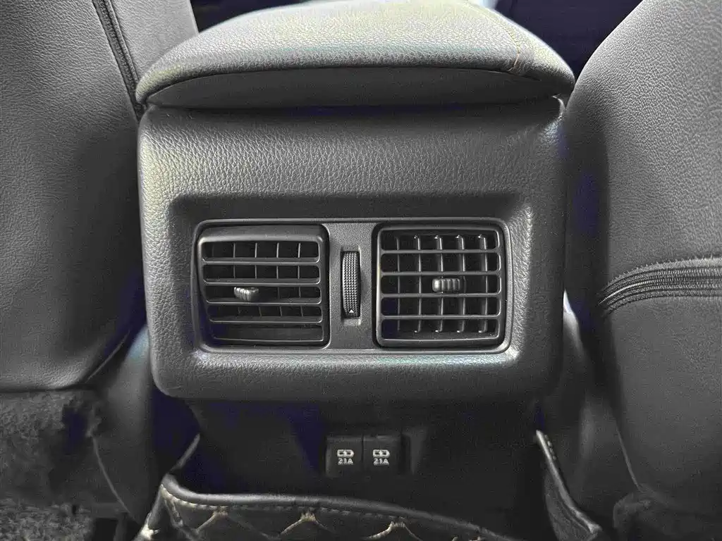 Toyota Camry 2019 2.0G Luxury Edition China VI фото 12