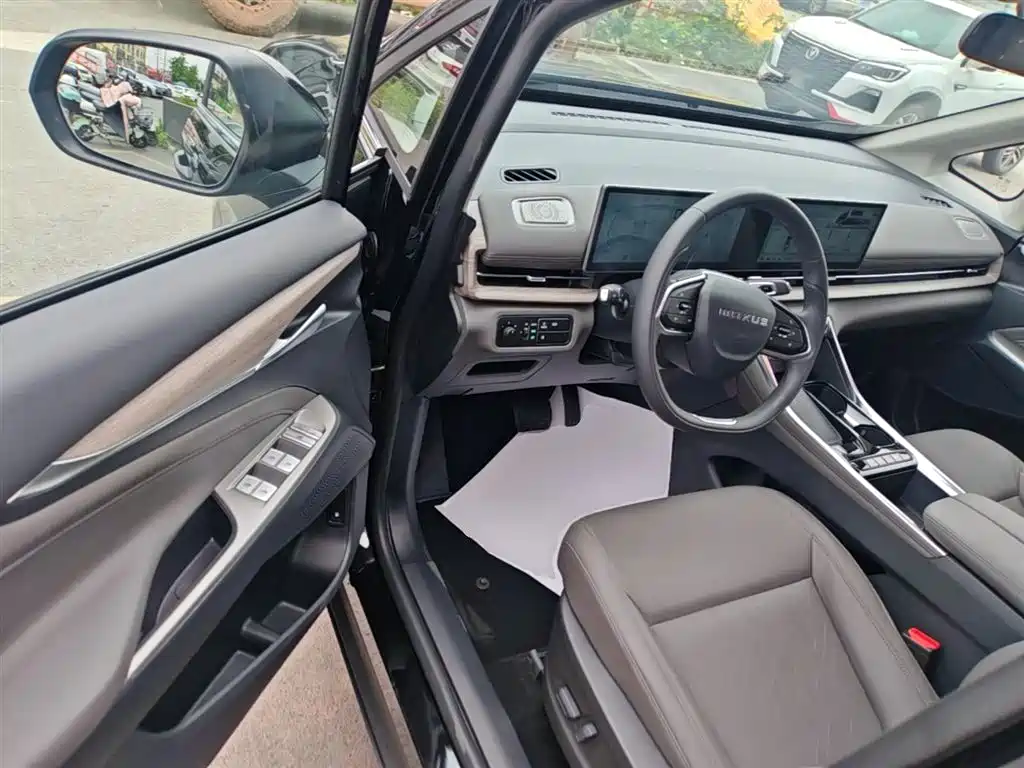 SAIC Maxus Maxus G50 PHEV 2025 Pilot Edition фото 16