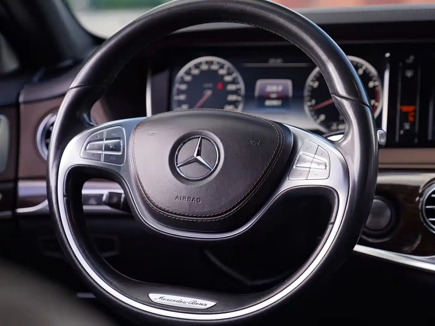 Mercedes-Benz S-Class 2016 S 320 L Luxury фото 4