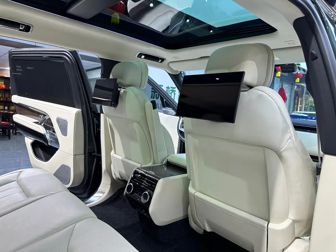 LAND ROVER RANGE ROVER