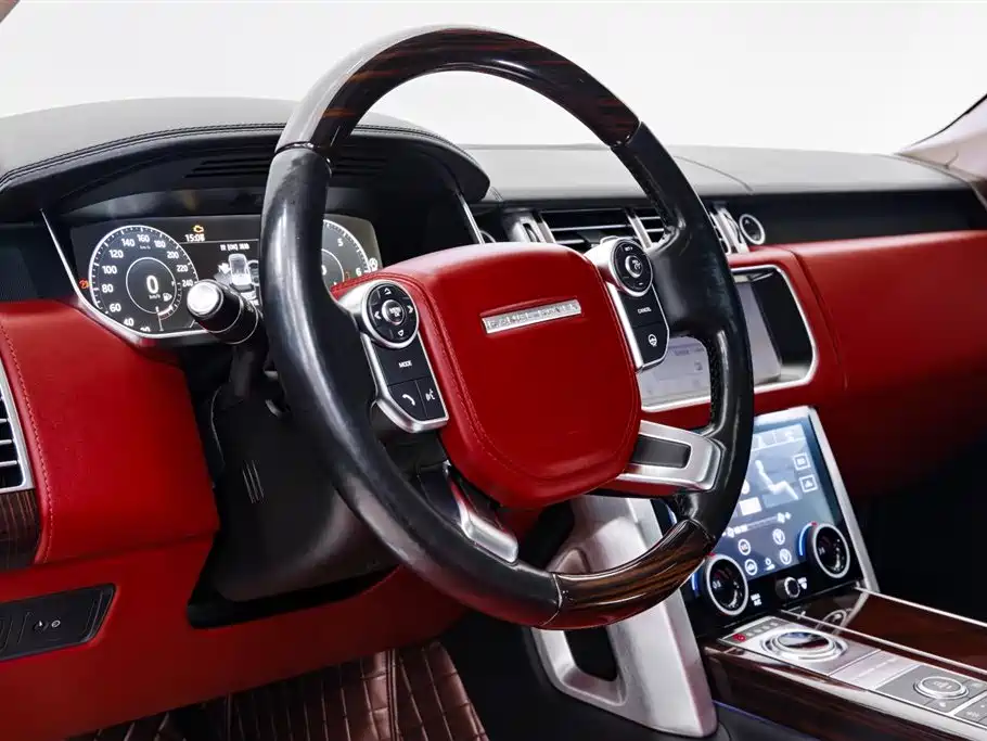 Land Rover Range Rover 2015 3.0 TDV6 Vogue фото 8