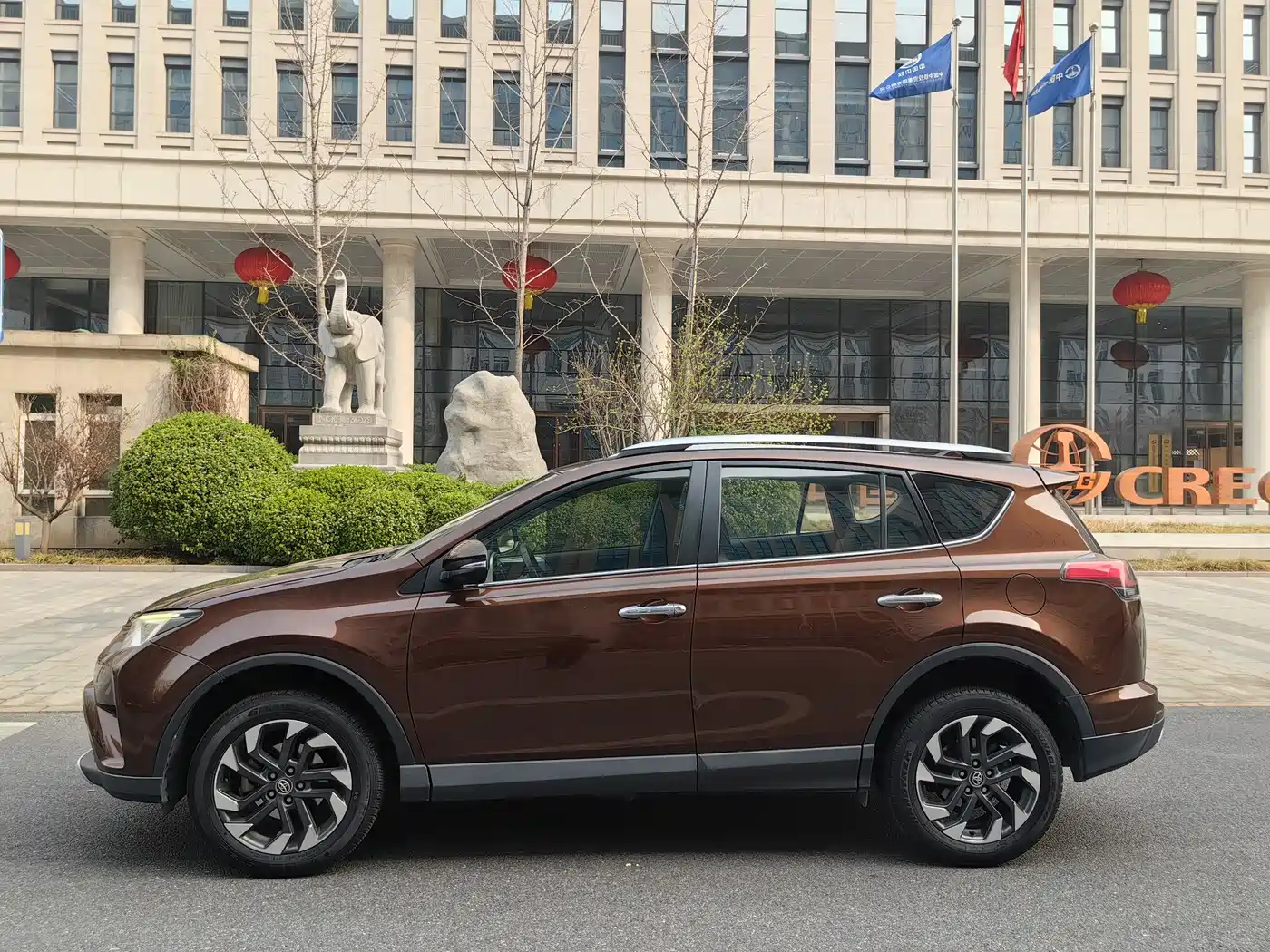 Toyota RAV4 Rongfang 2018 2.5L Automatic 4WD Elite i Edition фото 7