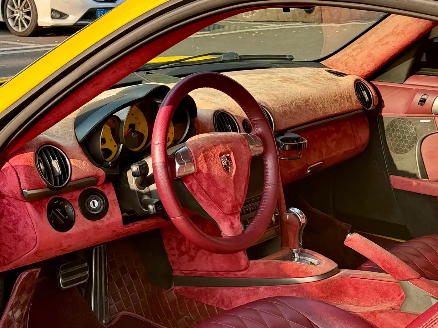 Porsche Cayman фото 8