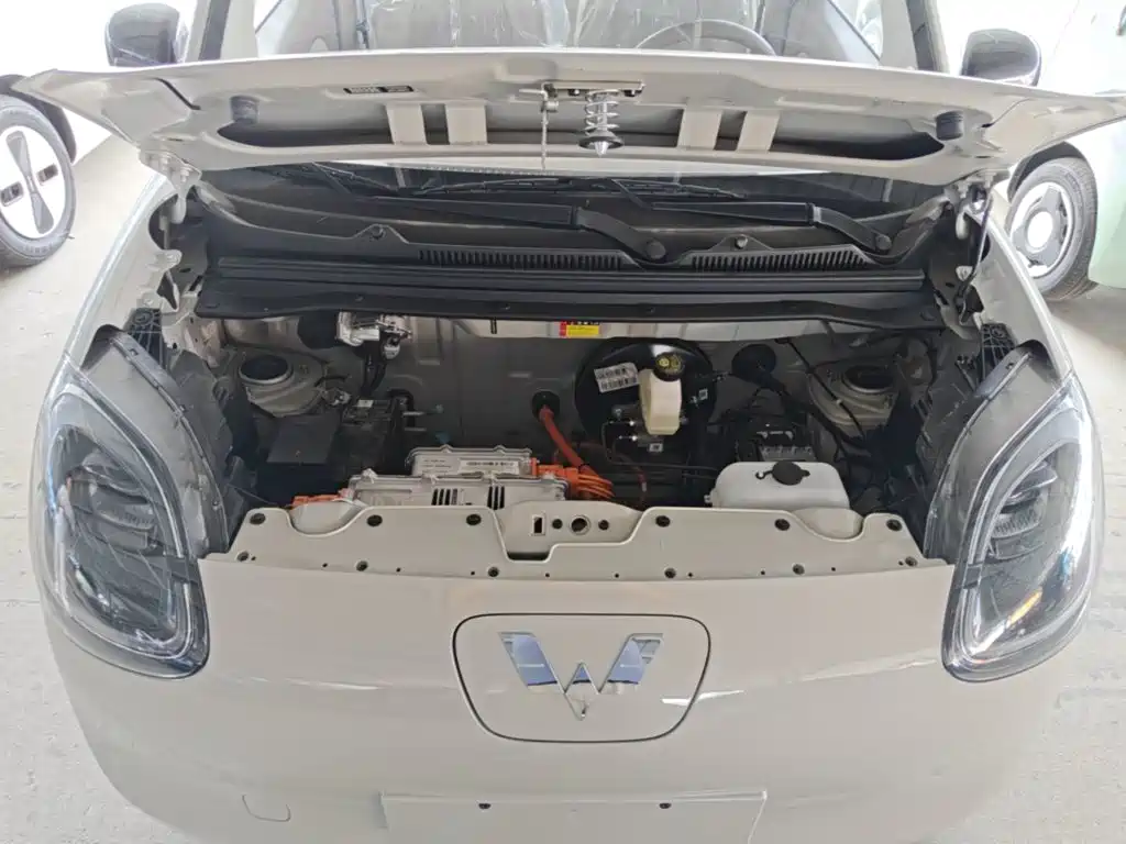 Wuling Motors Hongguang MINIEV 2026 2025 4-Door Advanced
