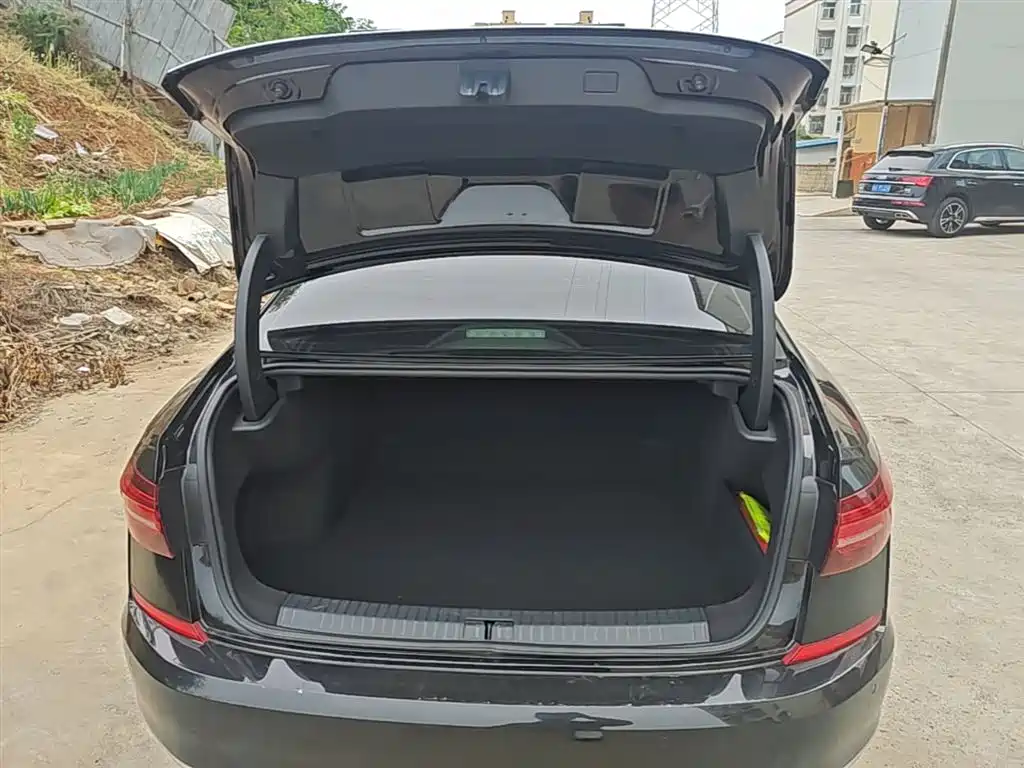 Volkswagen Passat 2019 Model 380TSI Luxury Edition China VI фото 19