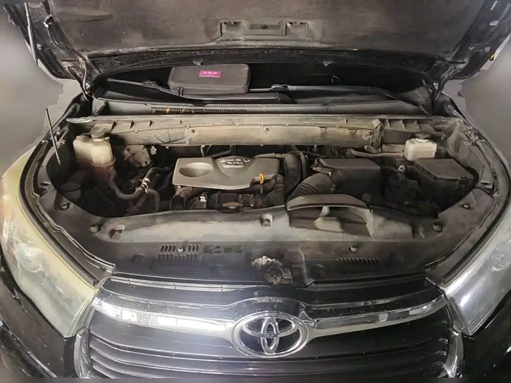 Фото 9 - Toyota Highlander