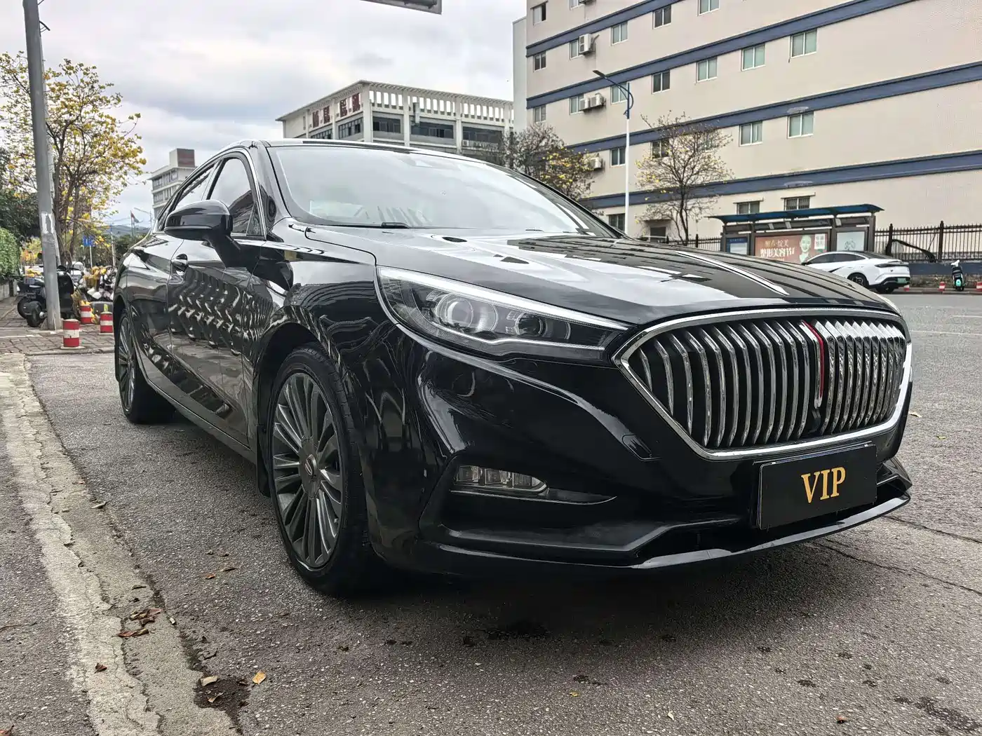 Hongqi H5 2020 1.8T Automatic Smart Connection Qi Rhythm Edition фото 3