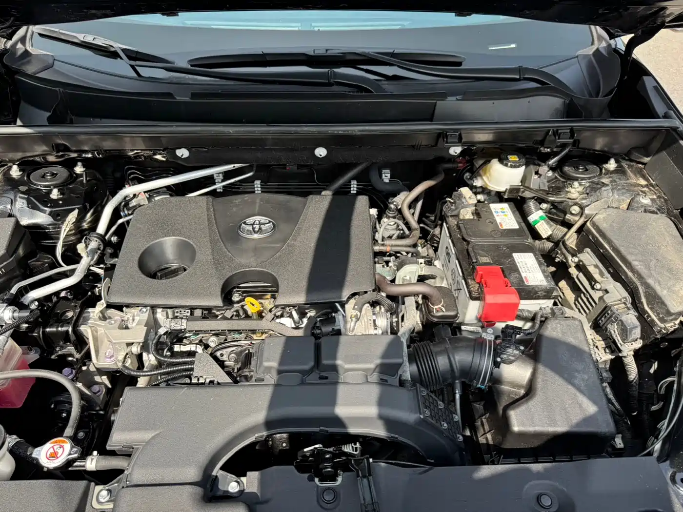 Toyota RAV4 Rongfang 2022 2.0L CVT 2WD Trend Edition фото 22