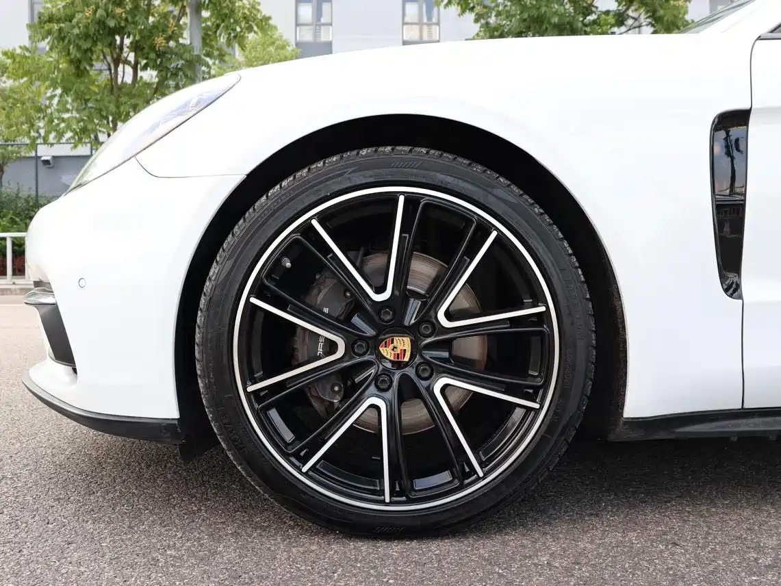 Porsche Panamera 2019 Panamera 2.9T фото 2